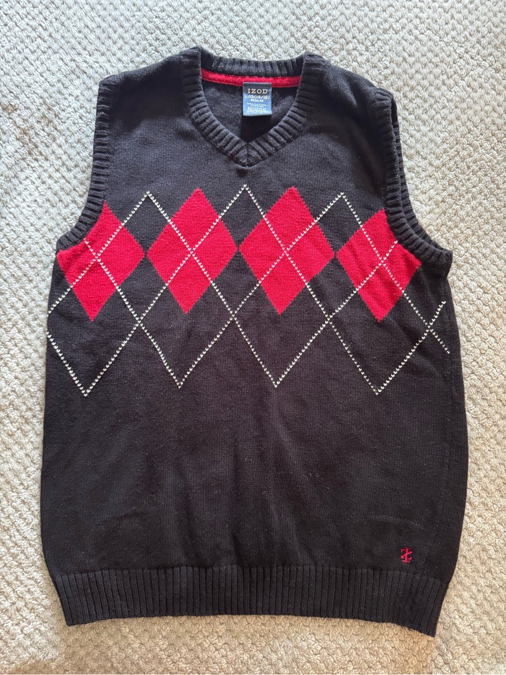 IZOD Boys Black V-Neck Argyle Sweater Vest with Red Diamonds size 14-16